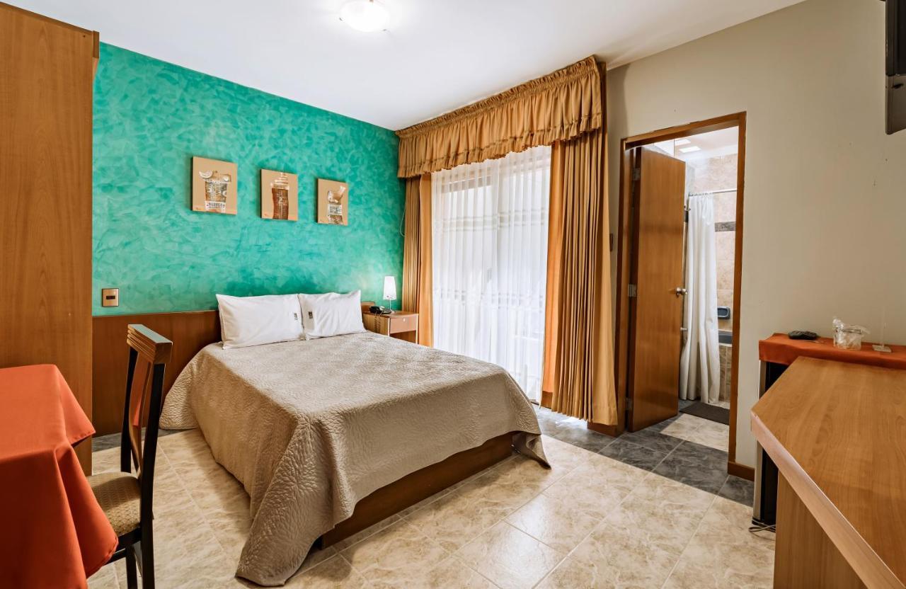 Hotel Casa De La Luna 齐克拉约 外观 照片